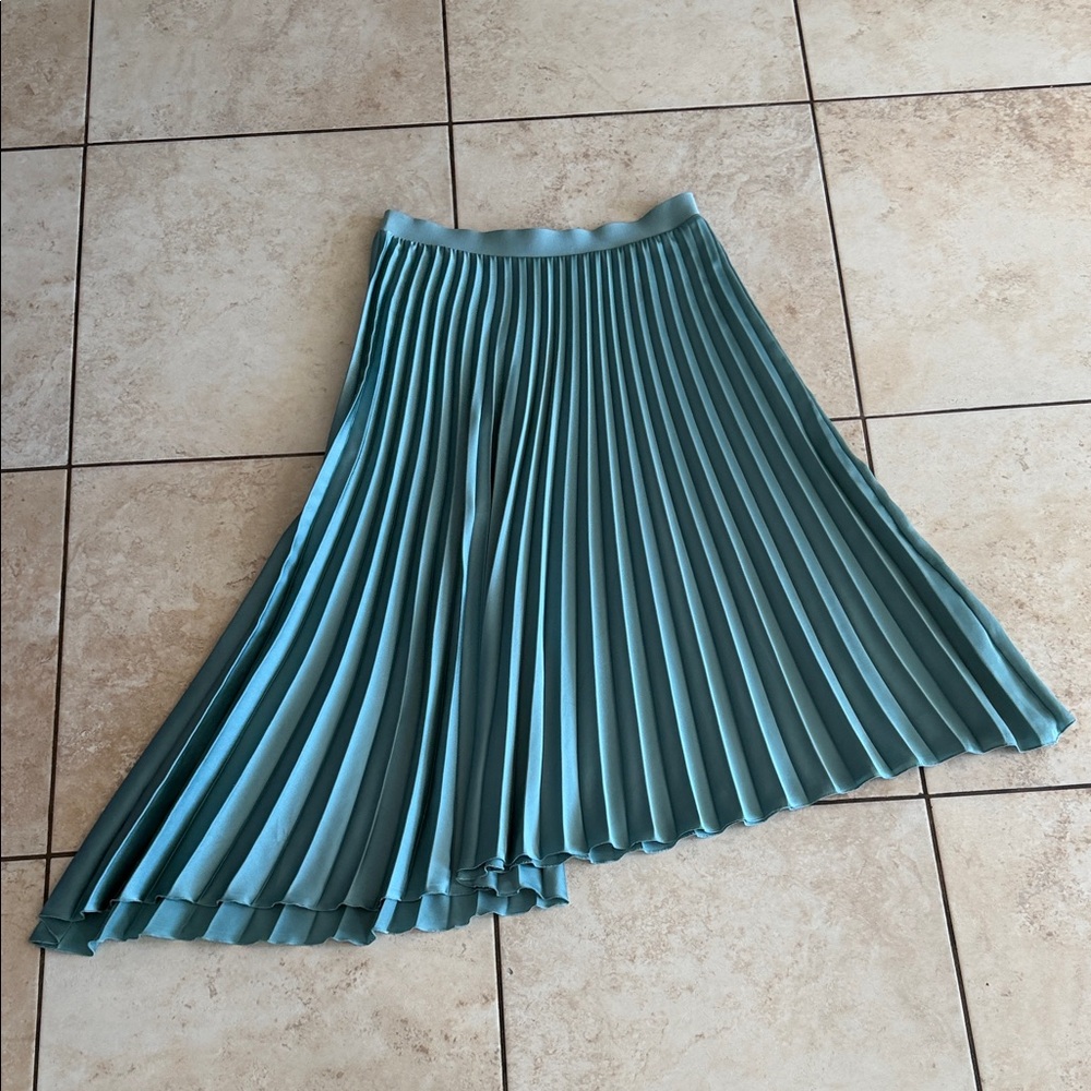 Zara Pleated Asymmetrical
Midi Skirt in Teal Blue
